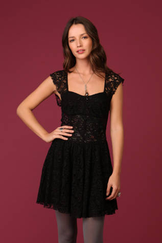 Lace Curtsy Dress