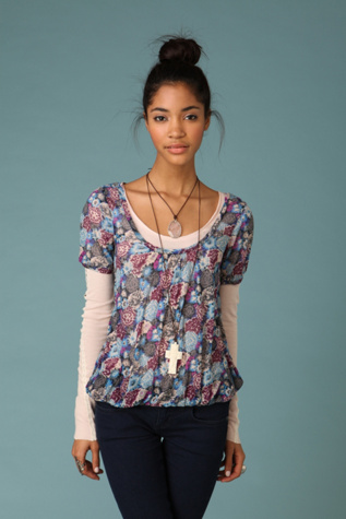 Flower Scoop Neck Tee