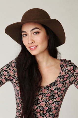Janis Brimmed Wool Tall Hat