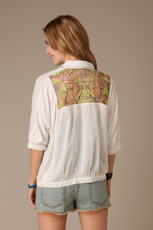 Labyrinth Button Down