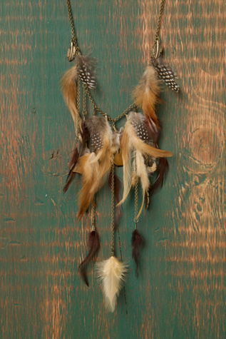 Leaping Feather & Chain Necklace