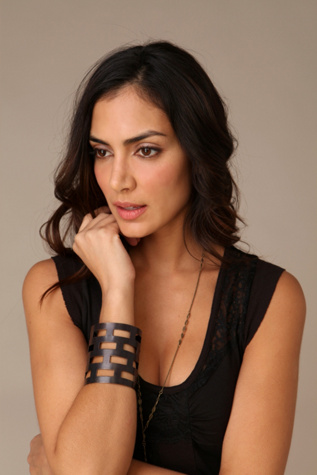Jailed Cage Cuff
