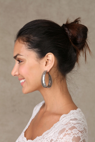 Pebbled Hoops