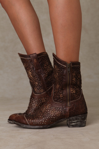 Eyelet Boot