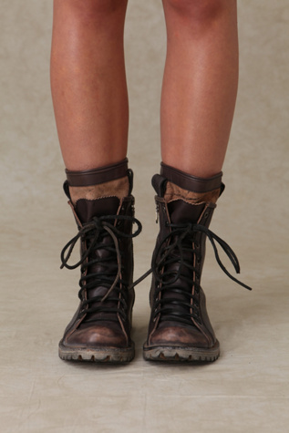 Link Lace Up Camp Boot