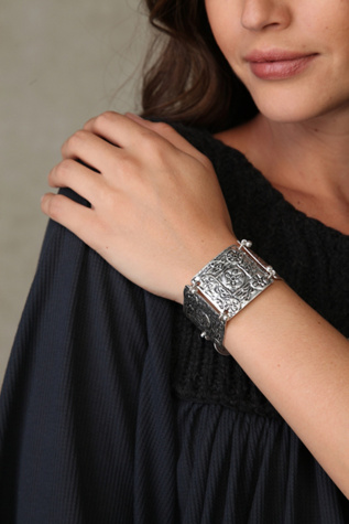Engraver's Block Bracelet