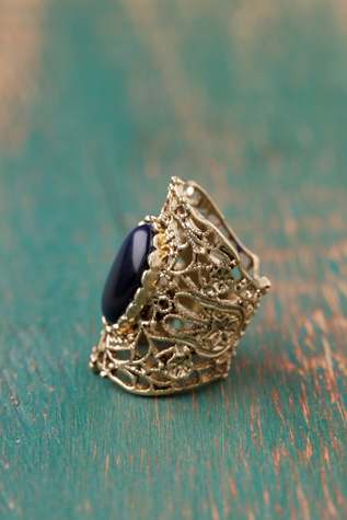 Copolla Crest Ring