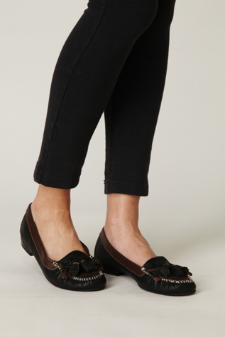 Black/ Brown