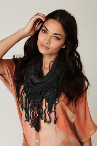 Crinkle Fringe Scarf