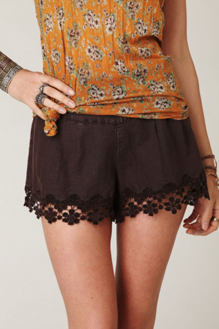 Daisy Border Skort