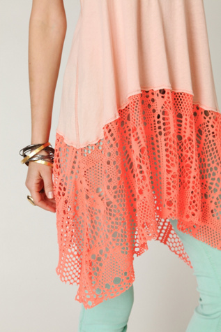 Textured Bottom Trapeze Tank