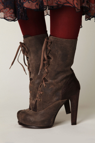 Hoss Victorian Boot