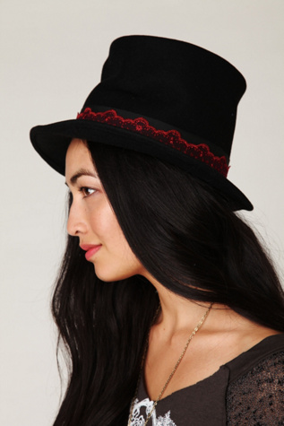 Dusty Top Hat