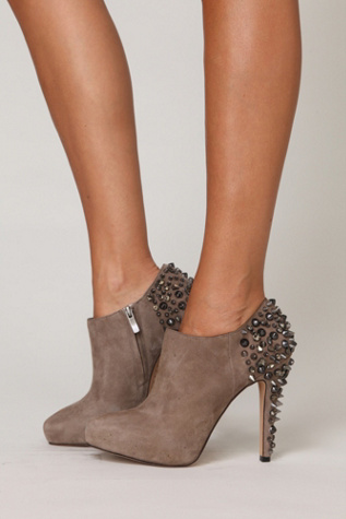 Rizzo Spike Heel