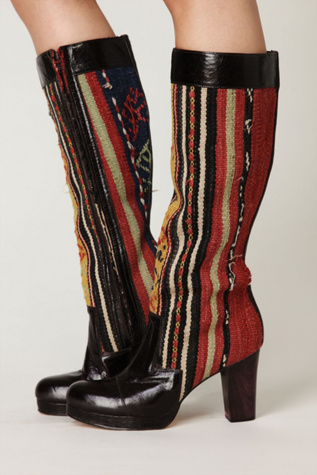 Manta Tall Boot