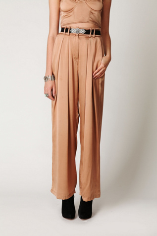 Pleated Wideleg Pant