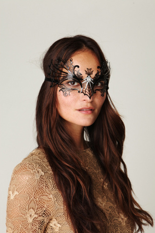 Ragnatela Italian Mask