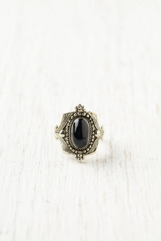 Charmant Stone Ring