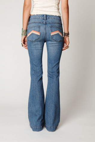 Pintuck Flare