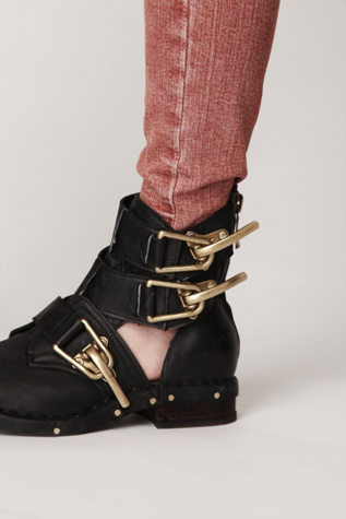 Black Distressed