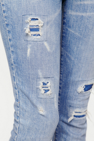 Destroyed Skinny Jean