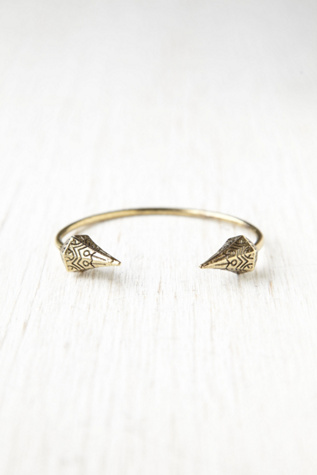 Mulholland Horseshoe Cuff
