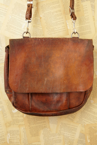 Free People Vintage Loves American Tradition 1965 Mail Bag in vintage-handbags
