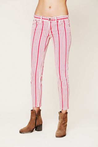 Washed Red / White
