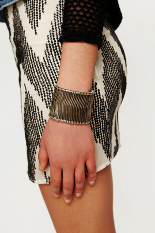 Black / Silver