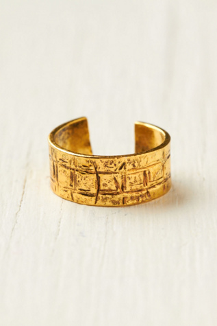 Embossed Metal Midi Ring