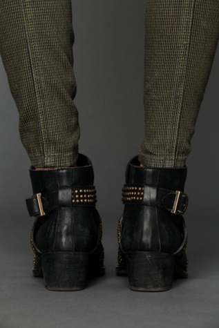 Black / Brass
