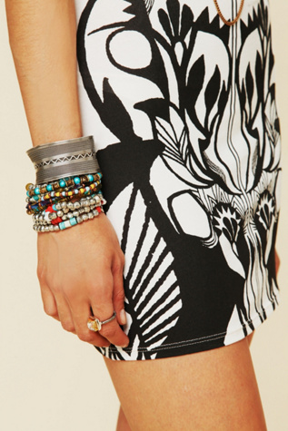 IVORY/BLACK