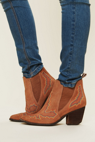 Frontier Stitch Boot