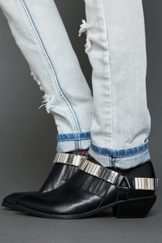 Black Leather / Silver
