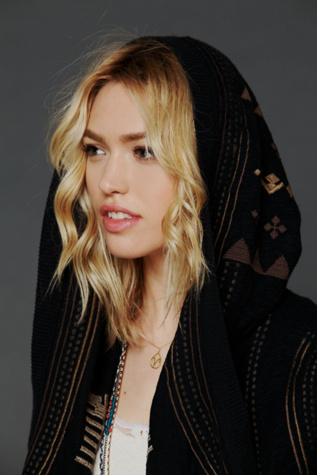Embroidered High Low Hoodie