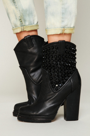 Jeffrey Campbell Chelsea Stud Boot in Boots