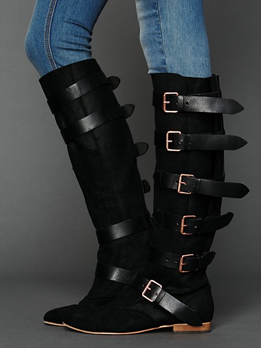 Titan Buckle Boot