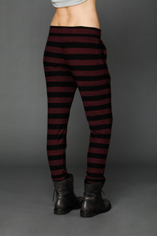 Plum / Black