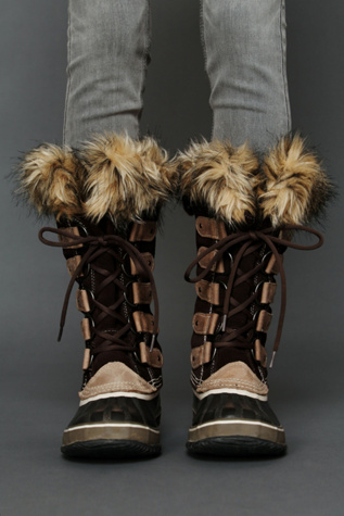 Joan of Arctic Boot