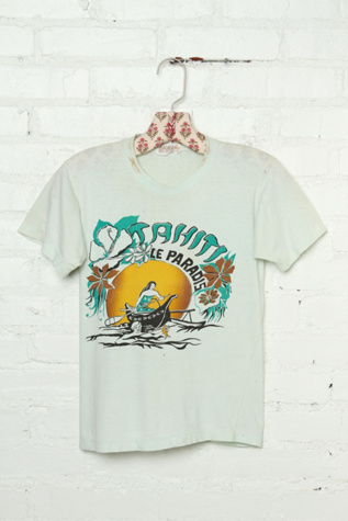 Vintage Cutout Back Tahiti Le Paradis Graphic Tee in Vintage-Loves-vintage-tees