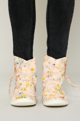 Ivory Floral
