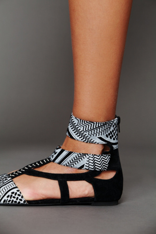 Black/White