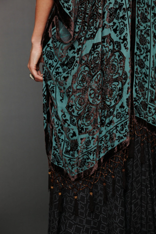 Pretty Capelet