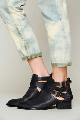 Overland Ankle Boot