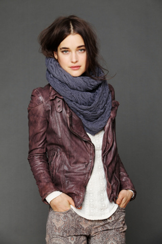 Oval Stitch Infinity Scarf