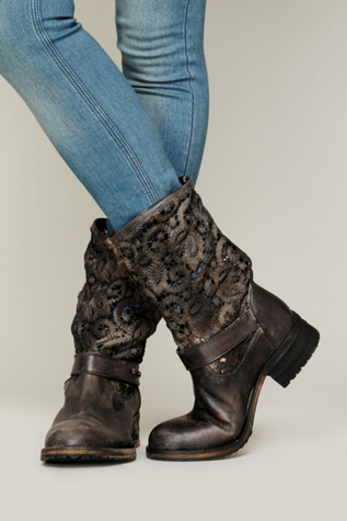 Crochet Beau Boot