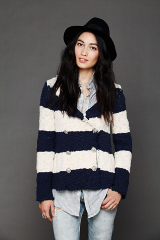 Navy/Cream