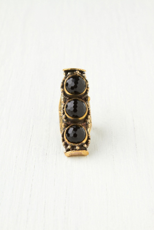 3 Stone Saddle Ring