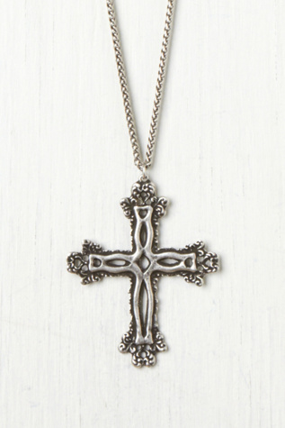 Colonial X Pendant