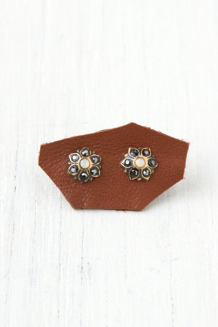 Stone Flower Stud